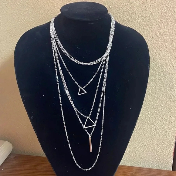 Silver tiered‎ necklace - Picture 1 of 2